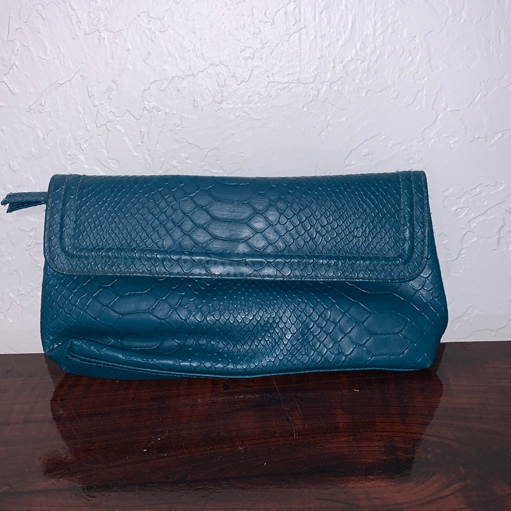 Dark turquoise, alligator print clutch/ wallet. Good as new!!!!